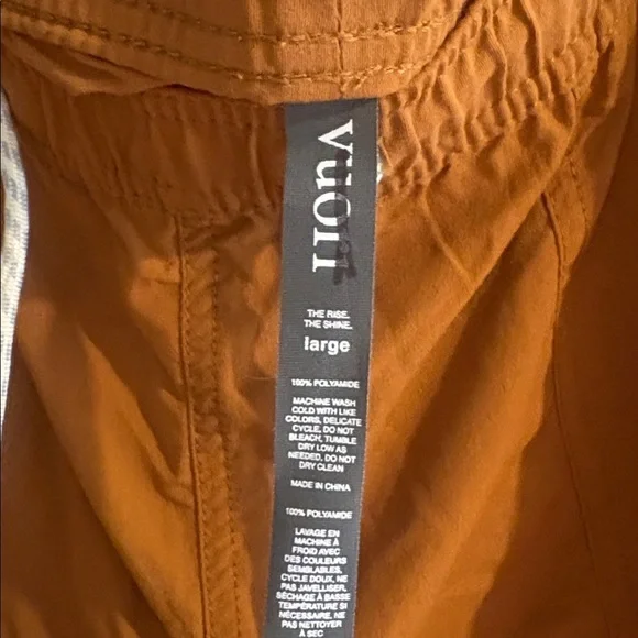 Vuori Sunwashed Shorts - Picture 3 of 6